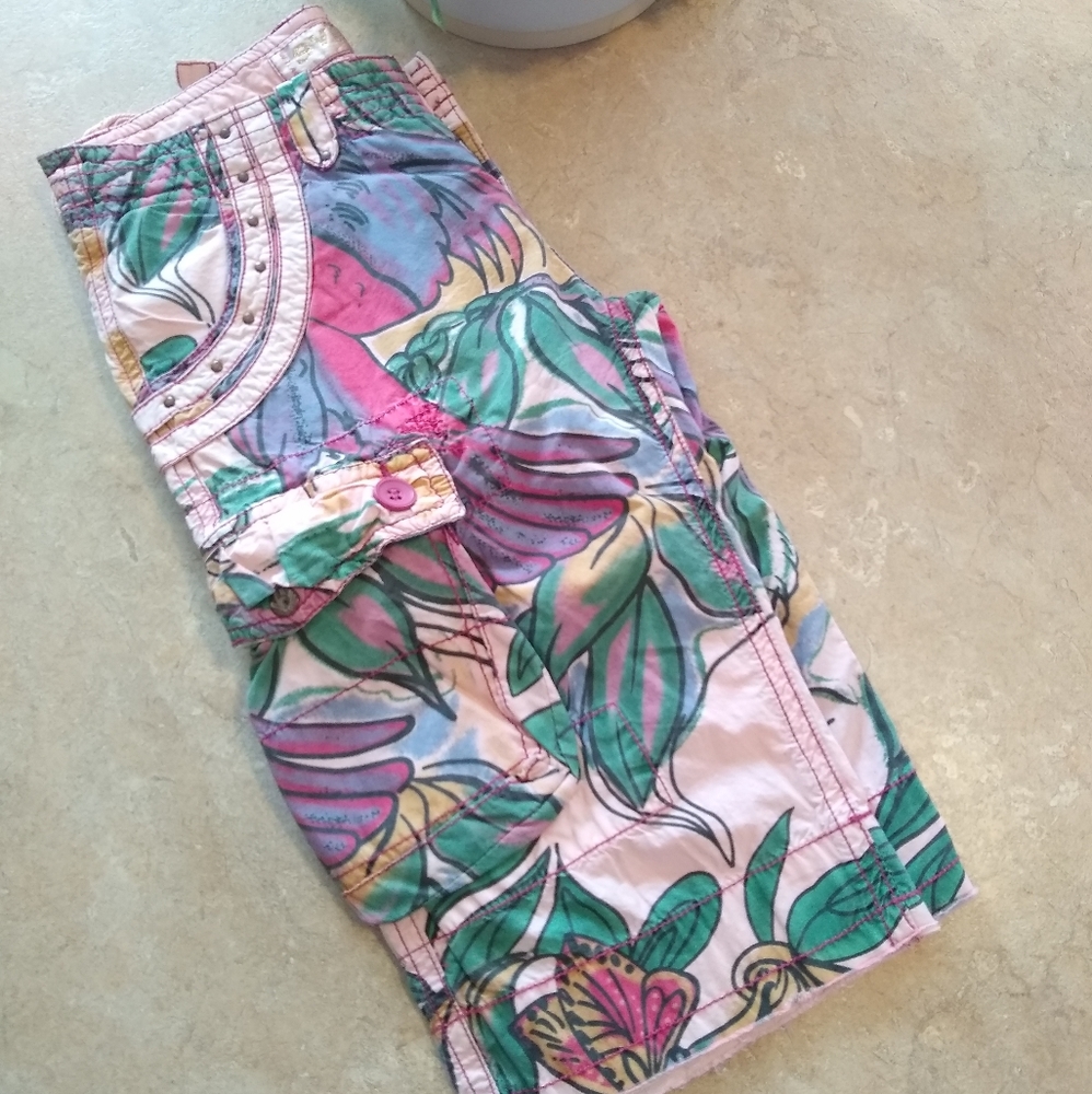 Jetlag pink tropical floral bermuda cargo shorts - Picture 10 of 10